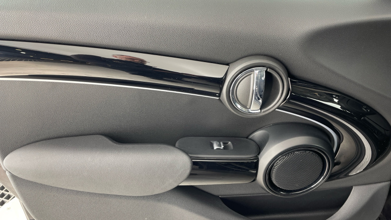 MINI Hatchback 1.5 Cooper Classic II 5dr Petrol Hatchback